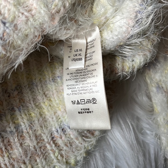 Free people phoebe fuzzy flower sweater in lost star combo size Xl - Picture 5 of 5